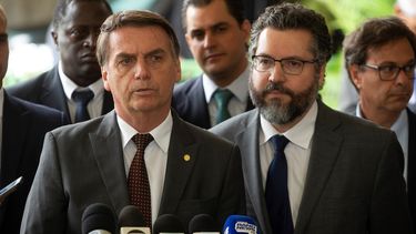 El presidente de Brasil, Jair Bolsonaro y el ministro de Relaciones Exteriores,&nbsp;Ernesto&nbsp; Araújo&nbsp;