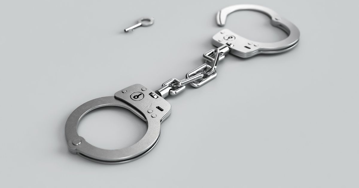 Interpol emite ficha roja por exfuncionario mexicano ligado al crimen organizado