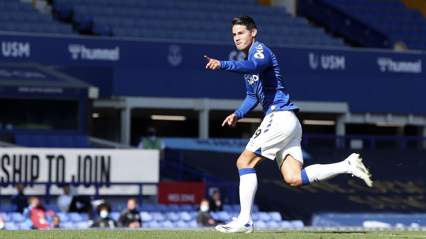 James Rodr&iacute;guez, del Everton, festeja luego de anotar el segundo gol de su club en un encuentro de la Premier League el s&aacute;bado 19 de septiembre de 2020.&nbsp;