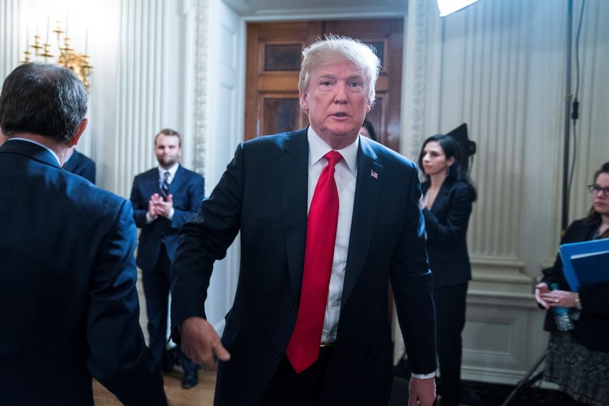 El presidente Donald&nbsp;Trump volvió a criticar la respuesta de las fuerzas de seguridad de Parkland (Florida) al tiroteo.