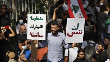 Una marcha en apoyo del juez que está investigando la explosión en el puerto de Beirut, (foto referencial)