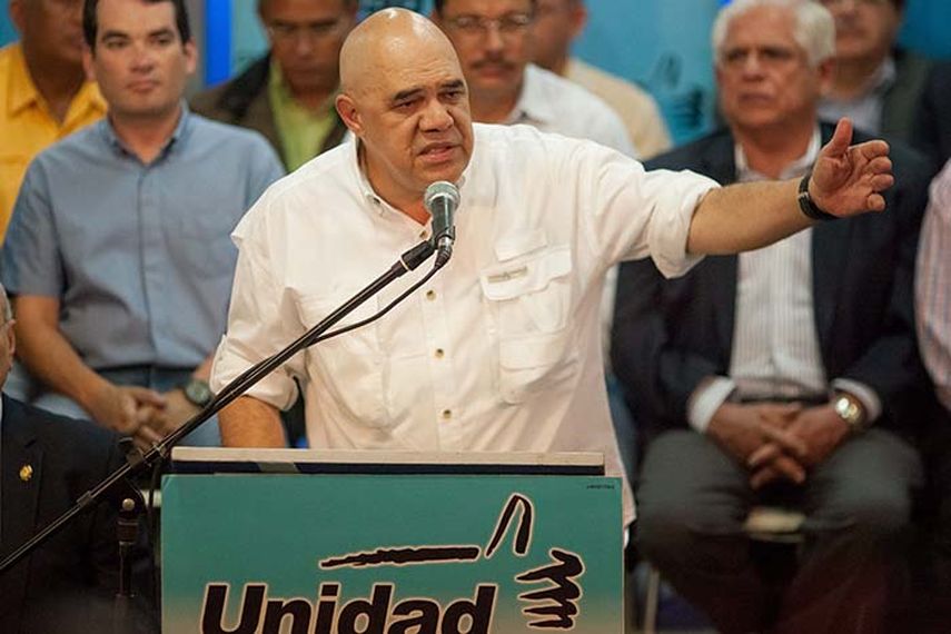 Jesús Torrealba el secretario ejecutivo de la alianza opositora venezolana Mesa de la Unidad Democrática (MUD). (EFE ARCHIVO)