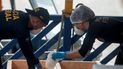 Autoridades de Brasil haciendo experticia de la embarcación donde se trasladaba el periodista británico Dom Phillips y experto brasileño Bruno Pereira