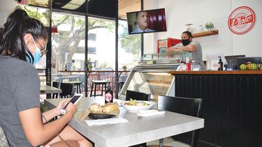 Los restaurantes han sufrido grandes pérdidas por la pandemia.