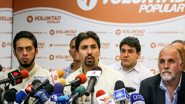 Guevara afirmó que este proceso de validación de partidos tiene como objetivo sacar del juego democrático a los partidos que, a su juicio, le son incómodos al gobierno de Maduro.