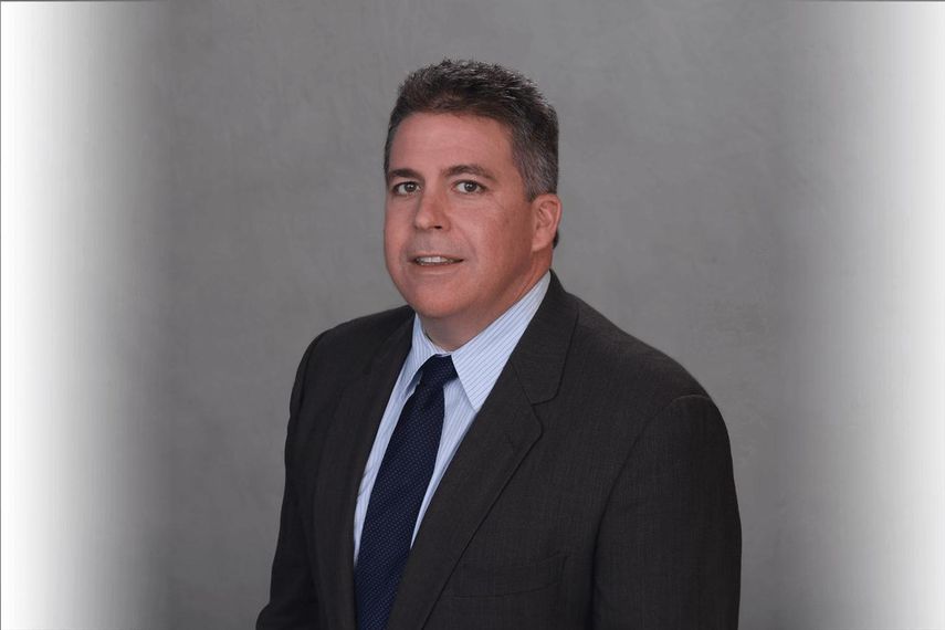 Tom Falcon, presidente actual del Club Kiwanis de La Pequeña Habana.&nbsp; &nbsp;