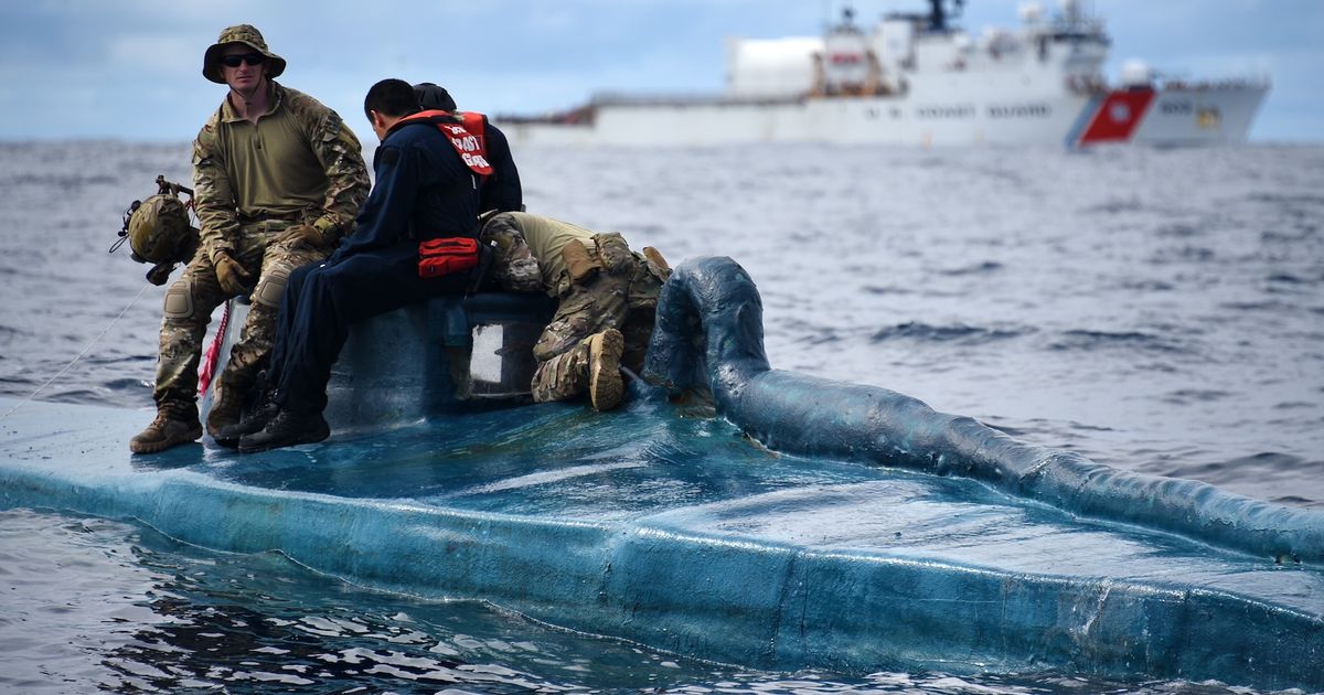 Corrientes silenciosas: La evolución y las implicaciones estratégicas de los narcosubmarinos en las Américas