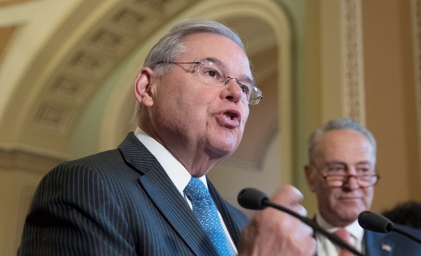 Me complace anunciar que nuestro proyecto #VERDADact, anunció en su cuenta de Twitter el senador demócrata Bob Menéndez.