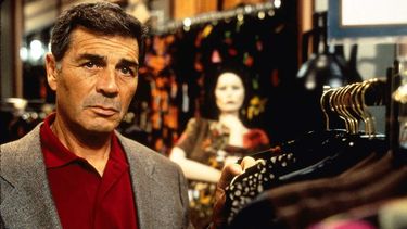 Tras 30 a&ntilde;os alternando participaciones en&nbsp;cine&nbsp;y televisi&oacute;n, Forster fue redescubierto en 1997 por Quentin Tarantino para la pel&iacute;cula Jackie Brown, gracias a la cual pudo optar a ganar el reconocimiento de la Academia como el mejor actor de reparto.