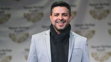 El músico nicaragüense Luis Enrique sdurante la ceremonia de los Premios de la Herencia Hispana en el Kennedy Center de Washington DC (EE.UU.). EFE/Rubén Gamarra