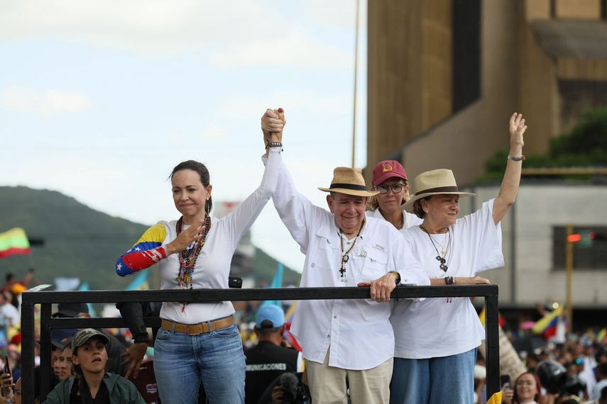 María Corina Machado y Edmundo González lideraron multitudiraria movilización de Valencia, estado Carabobo