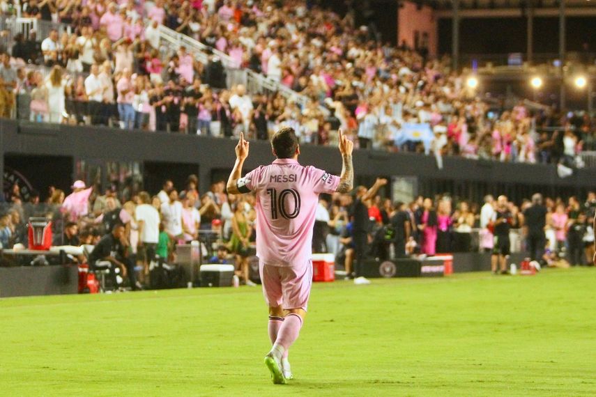 Messi anota por tercer juego consecutivo con el Inter Miami