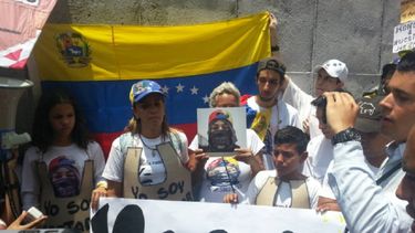 La #MarchaPorLosCaídos llegó al último punto donde cayó uno de los manifestantes: la rampa de entrada de la avenida Libertador desde Chacao. Allí murió Neomar Lander.