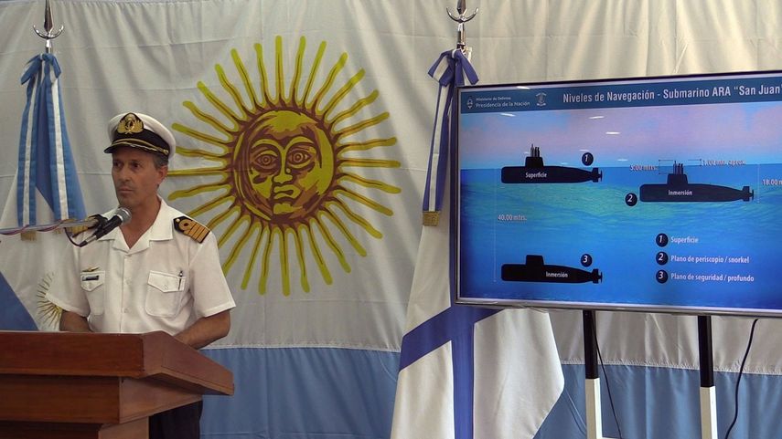 El portavoz de la Armada&nbsp;argentina, Enrique Balbi, ofrece una rueda de prensa sobre la búsqueda del&nbsp;submarino&nbsp;ARA Sanç Juan.