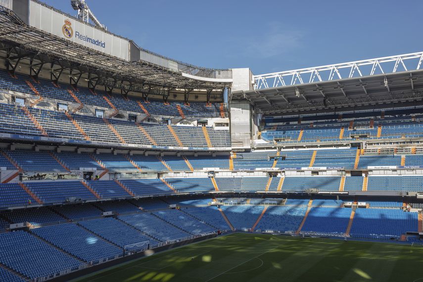 Vista del estadio Santiago Bernabéu en Madrid, España, el martes 10 de marzo de 2020.