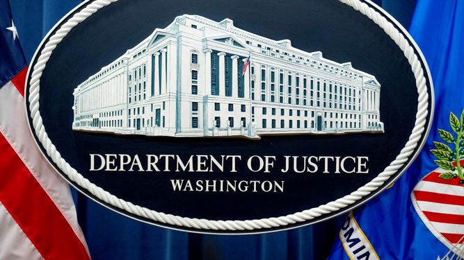 Sello del Departamento de Justicia de EEUU, en Washington, el 18 de noviembre de 2022.