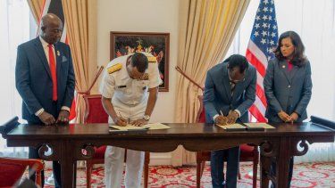Estados Unidos y Trinidad y Tobago firman acuerdos que permiten el envío de tropas estadounidense a la nación insular
