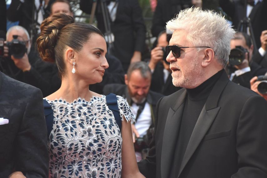 Penélope Cruz y el cineasta Pedro Almodóvar en el estreno de la película Dolor y gloria&nbsp;en el Festival de Cine de Cannes.&nbsp;&nbsp;