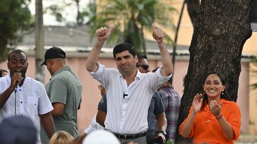 Otto Sonnenholzner, de 40 años y ascendencia alemana, sale favorecido en las encuestas, donde ocupa desde el segundo al cuarto lugar