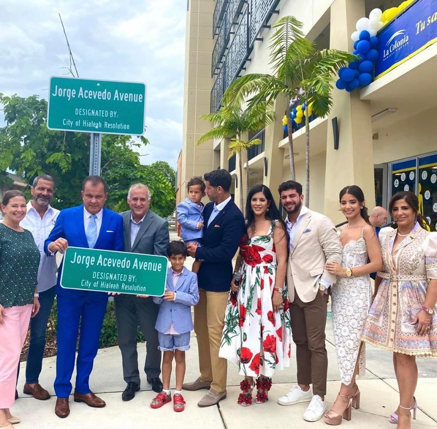 Hialeah honra con una calle al doctor Jorge Acevedo, fundador de la Colonia Medical Center.