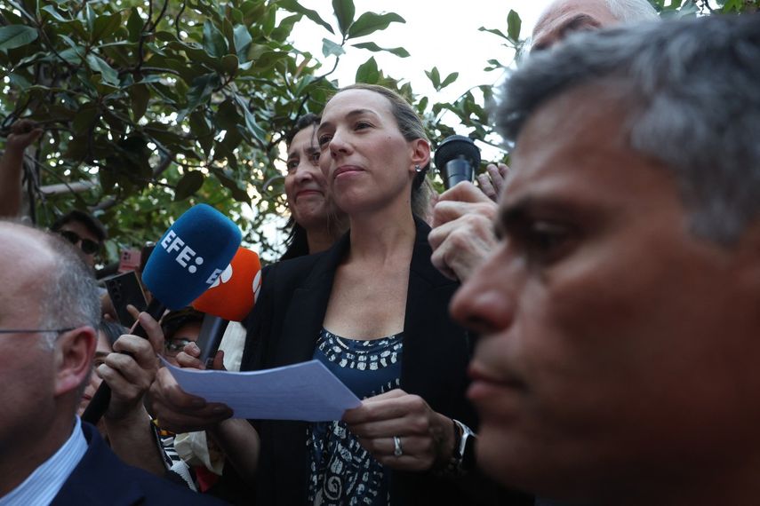 Carolina González, hija de Edmundo González Urrutia, leyó una carta enviada por su padre a los venezolanos este martes, 10 de septiembre