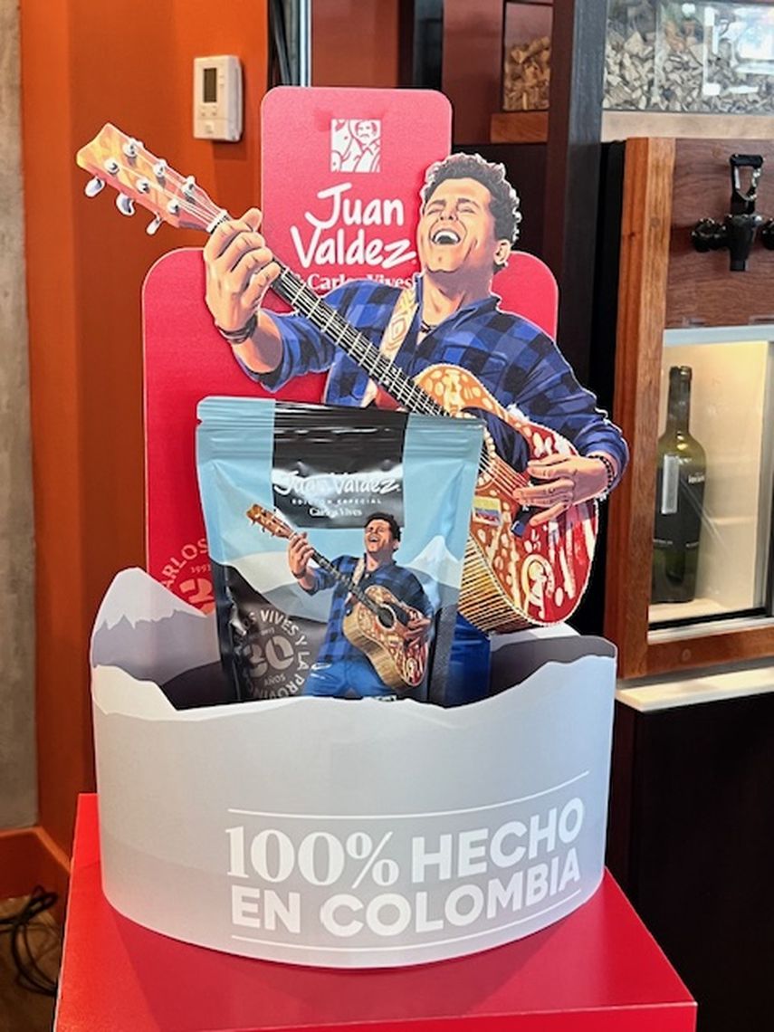 Edición especial de Juan Valdez en honor a Carlos Vives. 