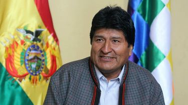 Morales criticó también la forma en que Trump un día amenaza con descertificar a Colombia y al otro convoca al presidente Santos para que apoye sus planes sobre&nbsp;Venezuela.