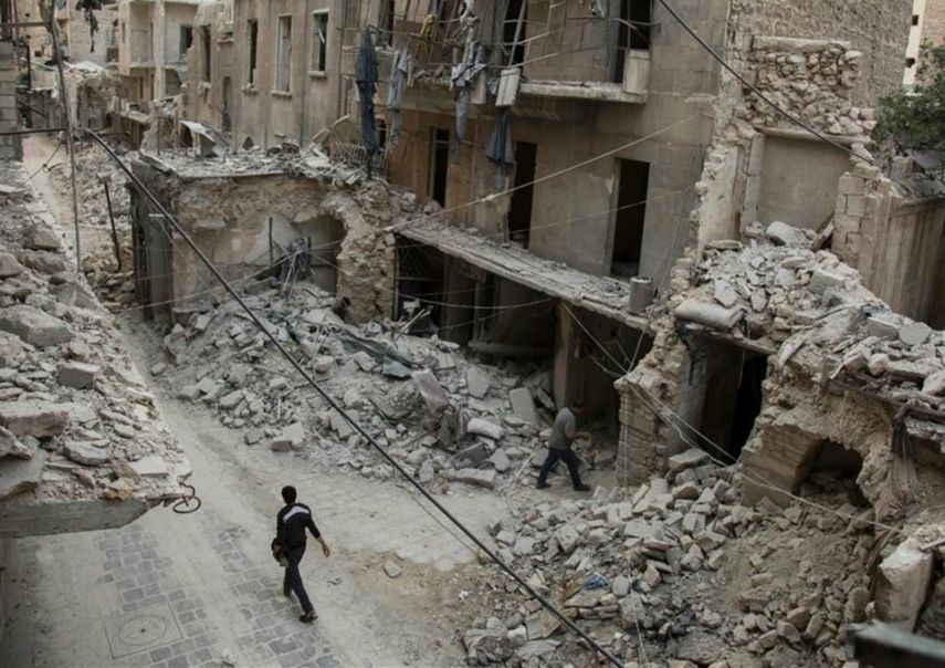 Vista de la devastación que han causado los bombardeos en Alepo.