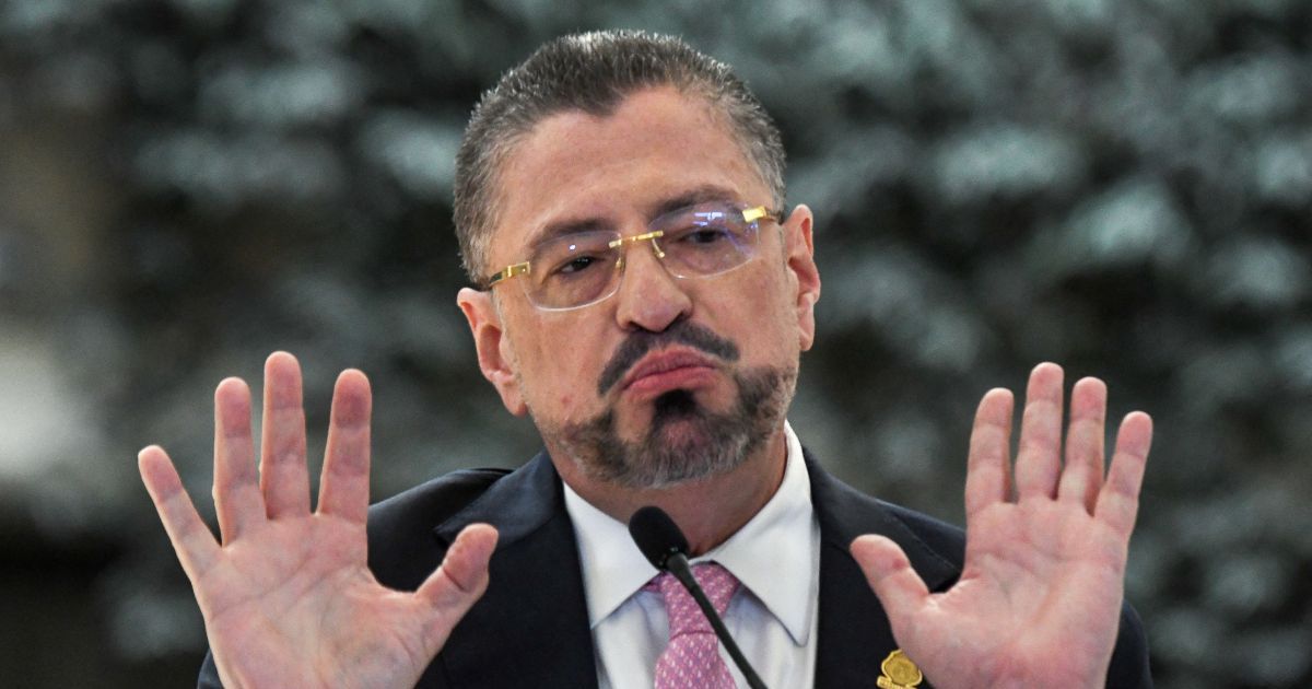 Tribunal Electoral de Costa Rica pide retirar la inmunidad al presidente Chaves