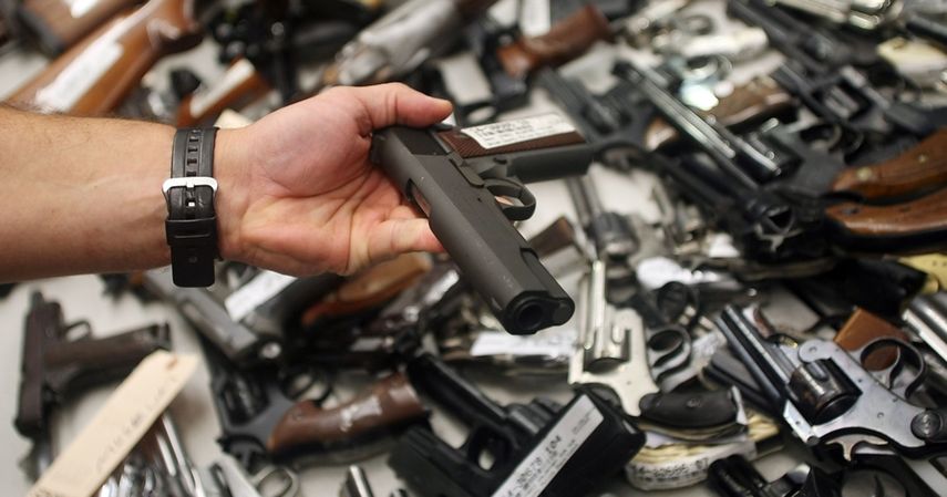 Michelle Kolts fue acusada de 24 cargos de fabricaci&oacute;n de dispositivo destructivo con la intenci&oacute;n de da&ntilde;ar.