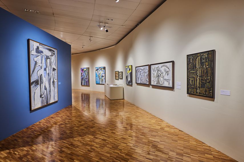 El Museo de Arte Moderno de México (MAM) presenta la exposición Oswaldo Vigas. Mirar hacia adentro hasta el 11 de febrero de 2024.