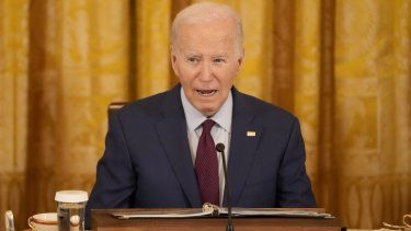 El presidente de Estados Unidos, Joe Biden, interviene en una cumbre trilateral con su homólogo filipino, Ferdinand Marcos Jr., y con el primer ministro de Japón, Fumio Kishida, en la Casa Blanca, Washington, el 11 de abril de 2024.&nbsp;