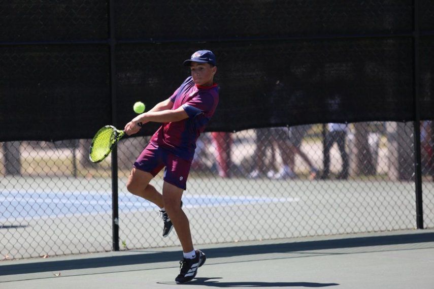 Vincenzo Palmioto entrena bajo la dirección de Kevin Chow y la guía de Luciano Cabeiro, en la exigente Chow Tennis Academy