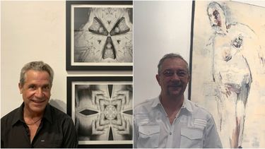 El fotógrafo Ali Miranda y el pintor Yovani Bauta junto a sus obras. 