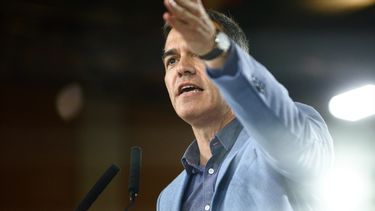 El secretario general del PSOE y presidente del Gobierno español, Pedro Sánchez, interviene durante un acto del PSC, en el Palau de Congressos de Catalunya, Barcelona.