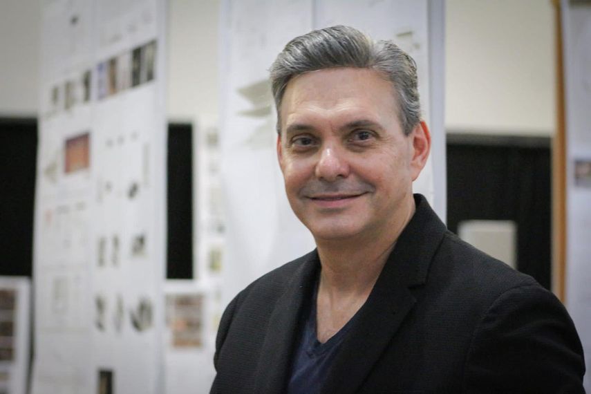 El diseñador Alberto Ravelo.