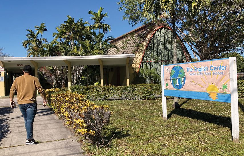 Vista parcial de la fachada de The English Center.
