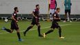 Uriel Antuna (derecha), de la selección de México, festeja tras anotar ante Estados Unidos en el Preolímpico de la Concacaf, el miércoles 24 de marzo de 2021, en Guadalajara