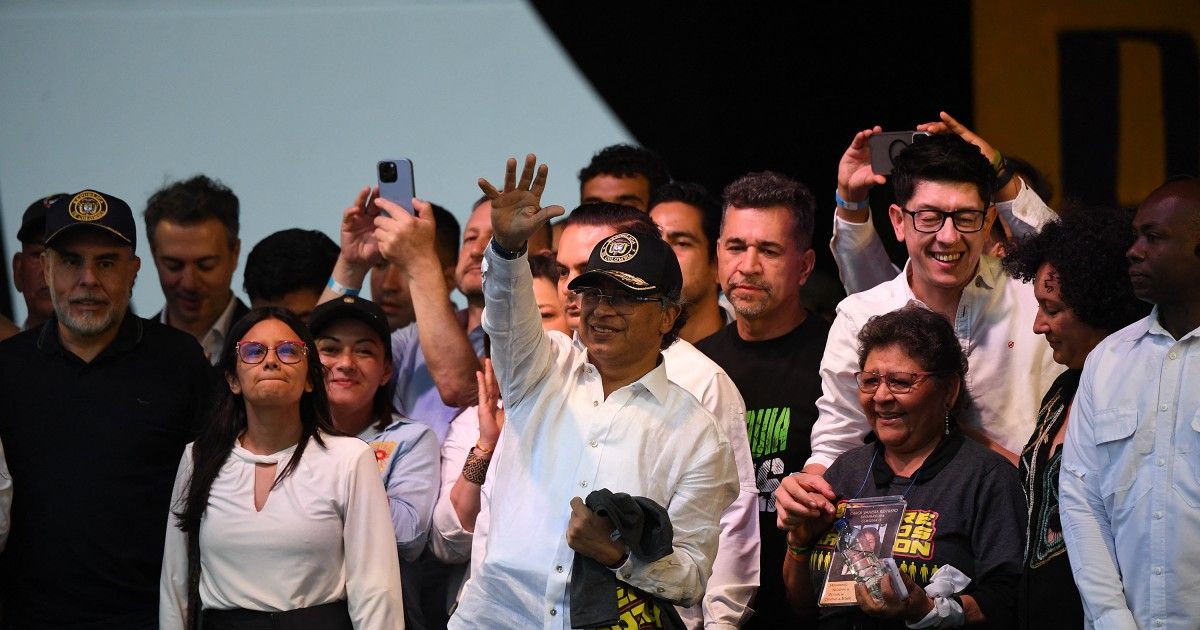 Con Petro, Colombia enfrenta la primera amenaza de una dictadura en décadas