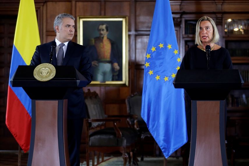 Federica Mogherini, comisionada de Relaciones Exteriores de la UE, junto al presidente colombiano, Iv&aacute;n Duque, el 12 de septiembre del 2019 en Bogot&aacute;.