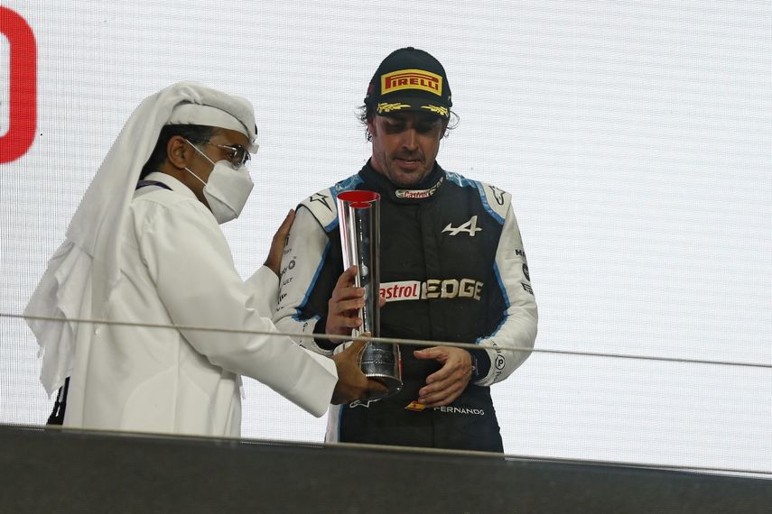 El español Fernando Alonso sumó su podio 98 de por vida en la Fórmula 1 con la carrera en Catar