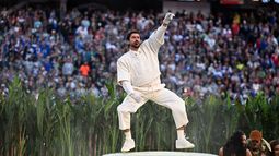 Bad Bunny actúa en el medio tiempo del Super Bowl 2026. Bad Bunny actúa en el medio tiempo del Super Bowl 2026.