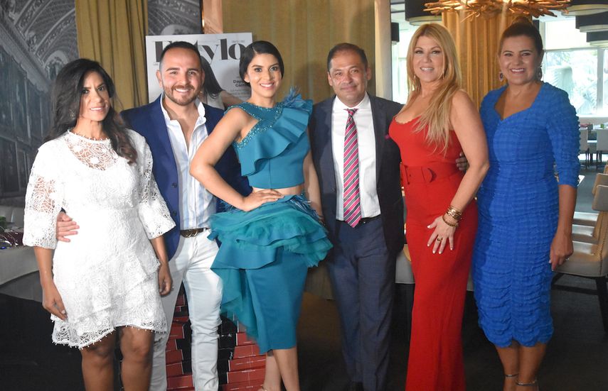 Aleyso Bridger, Gio Moros, la Dra. Tania Medina, junto a Ricardo Hurtado, María Marín y Lina Gómez.&nbsp;