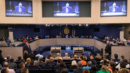 Reunión de la Comisión de Miami-Dade. Reunión de la Comisión de Miami-Dade.