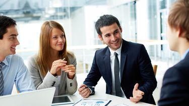 Una baja tasa de desempleo&nbsp; denota que falta gente para ocupar los puestos.