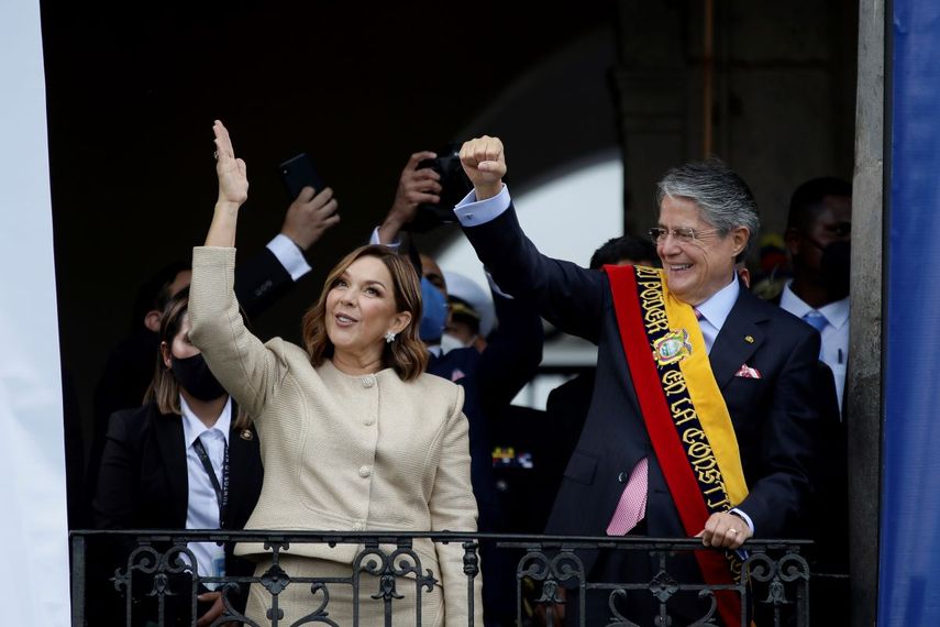 El presidente de Ecuador, Guillermo Lasso, derecha, y la primera dama María de Lourdes de Lasso.&nbsp;