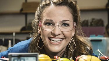 Fotograf&iacute;a sin imagen publicada por Philomel Books de la doctora Kate Biberdorf, mejor conocida como Kate la Qu&iacute;mica.&nbsp;