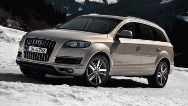 El Audi Q7 3.0T Premium y Premium Plus trae un V6 de 3.0 litros súper cargado que produce 280 caballos de fuerza y 295 libras -pie de torque.