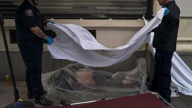 Se disparan las sobredosis en adolescentes en EEUU, muchas por fentanilo