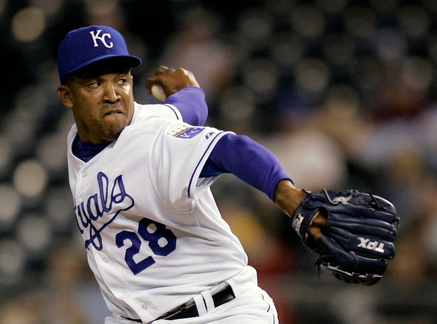 Octavio Dotel, que lanzó en las Grandes Ligas de 1999 a 2013 con 13 equipos, fue capturado esta mañana en su natal República Dominicana
